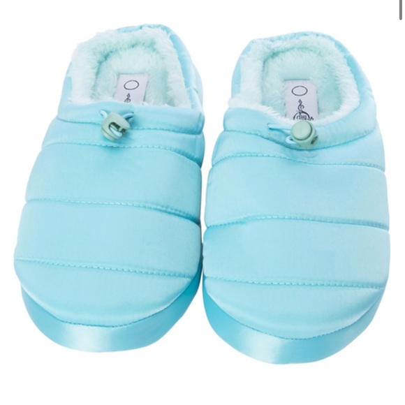 NWT Quilted Puffer Slippers - Size 10 - Picture 3 of 4